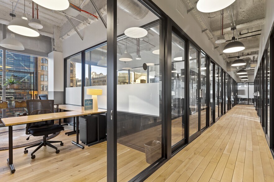 More Photos Of 1111 Broadway, Oakland Coworking Space