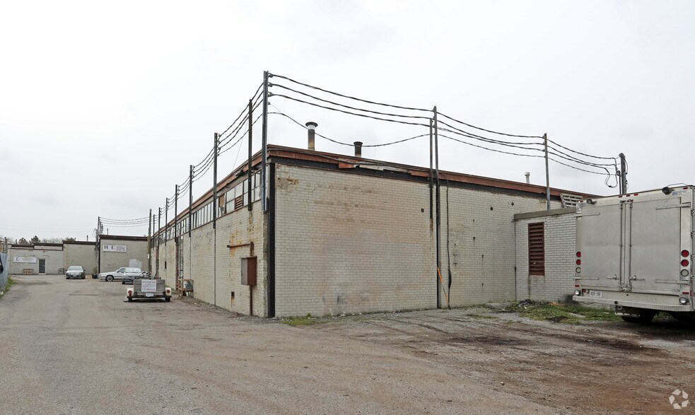 More Photos Of 51 Comstock Rd, Toronto Warehouse For Lease