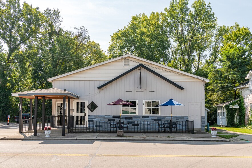 More Photos Of 108-111 W Main St, Medway Restaurant For Sale