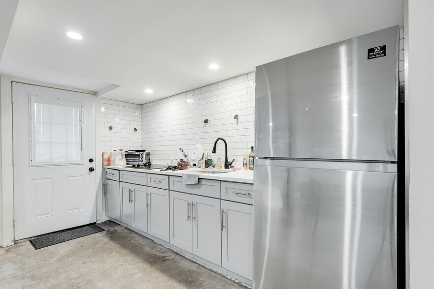 More Photos Of 579 Decatur St, Brooklyn Apartments For Sale