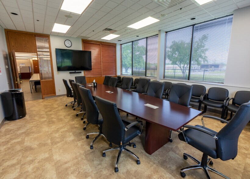 More Photos Of 9601 F St, Omaha Food Processing For Sale