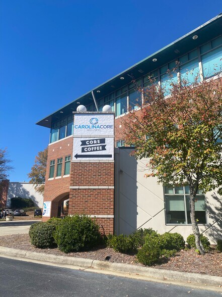More Photos Of 4000 Ossi Ct, High Point Medical For Lease