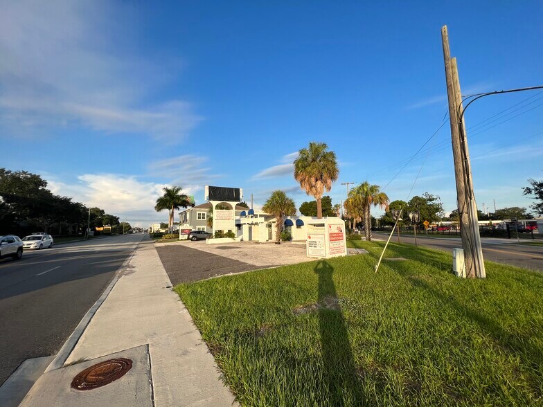 More Photos Of 3901 Henderson Blvd, Tampa Medical For Lease