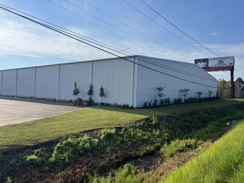 Primary Photo Of 3451 Georgia Pacific Ave, Mobile Warehouse For Lease