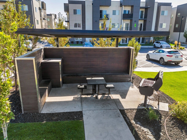 More Photos Of 266 N 590 E, Vineyard Apartments For Sale