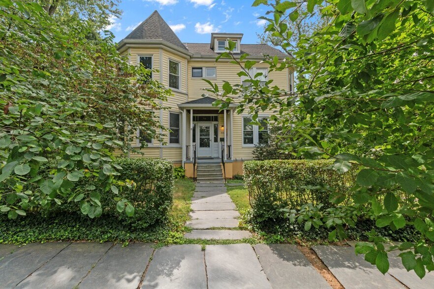 More Photos Of 711 Gladstone Ave, Baltimore Apartments For Sale