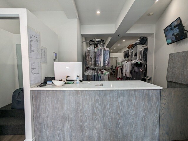 More Photos Of 22 Jones St, New York Apartments For Lease