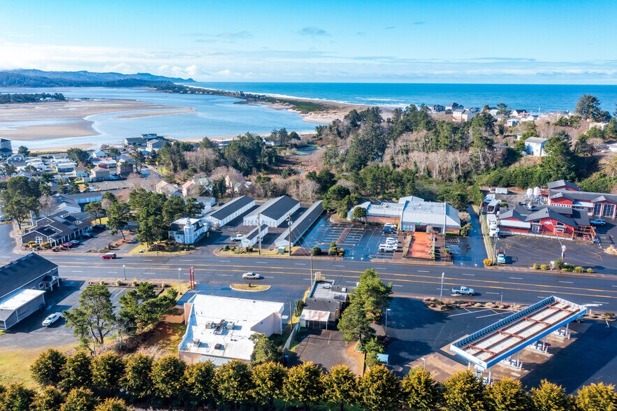 More Photos Of 4660 SE Highway 101, Lincoln City Restaurant For Sale