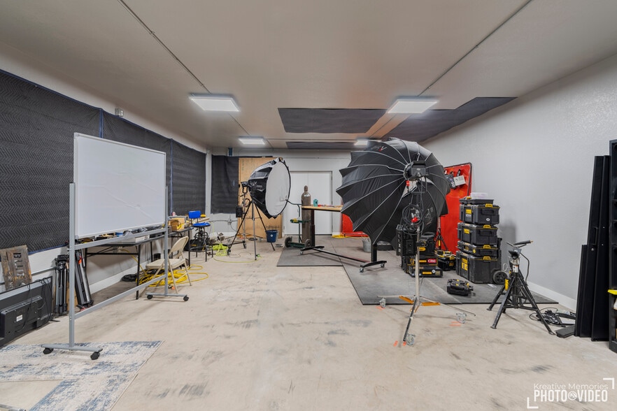 More Photos Of 612 Sinclair St, Gillette Industrial For Sale