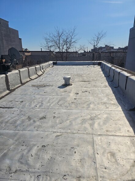 More Photos Of 746 E 215th St, Bronx Multifamily For Sale