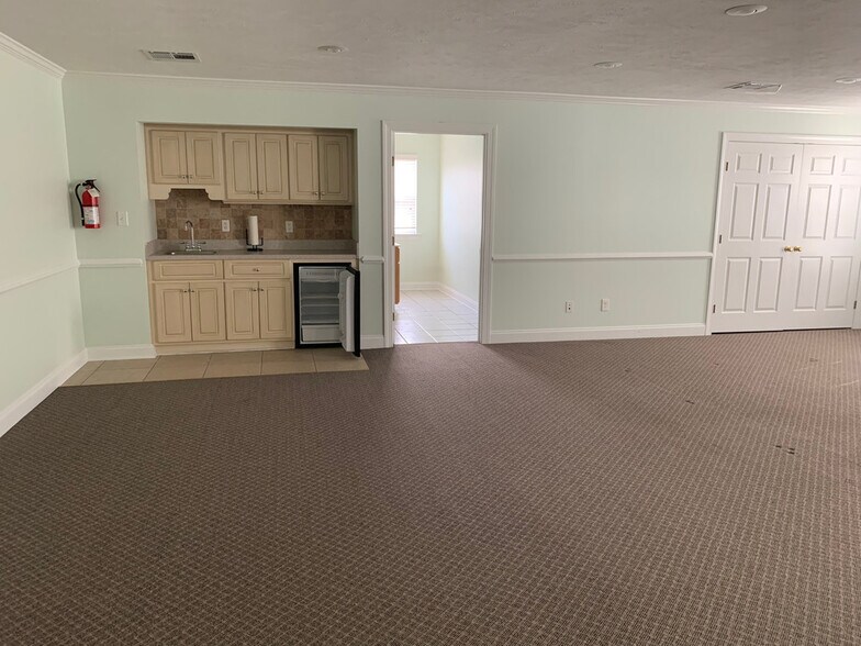 More Photos Of 602 Ponder Place Dr, Evans Office For Lease