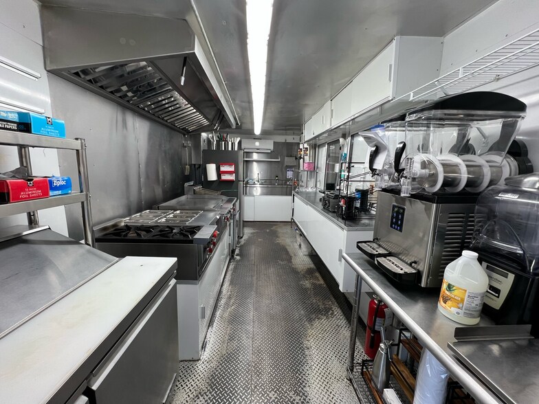 More Photos Of 300 E Magnolia Ave, Geneva Land For Sale