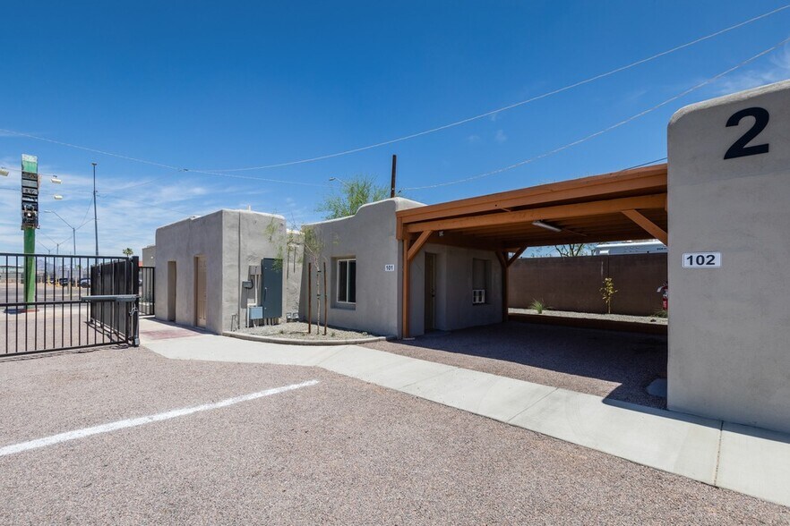 More Photos Of 2625 E Van Buren St, Phoenix Healthcare For Sale