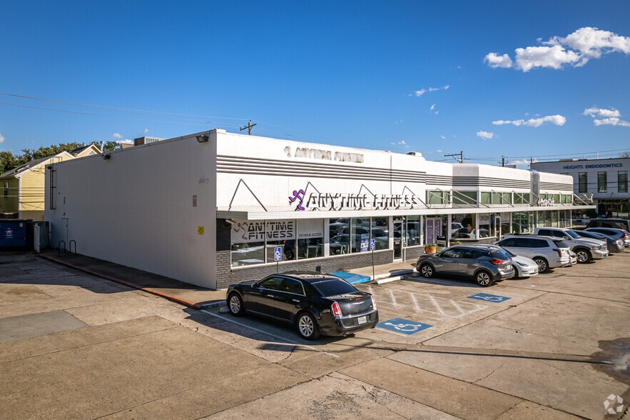 More Photos Of 1102 Yale St, Houston Freestanding For Lease