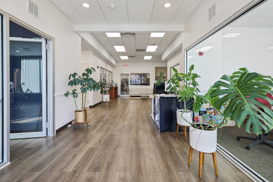 More Photos Of 7-9 Ridgefield, Ridgefield Park Flex For Lease