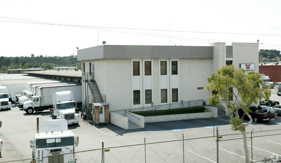 More Photos Of 19021 S Reyes Ave, Compton Truck Terminal For Lease