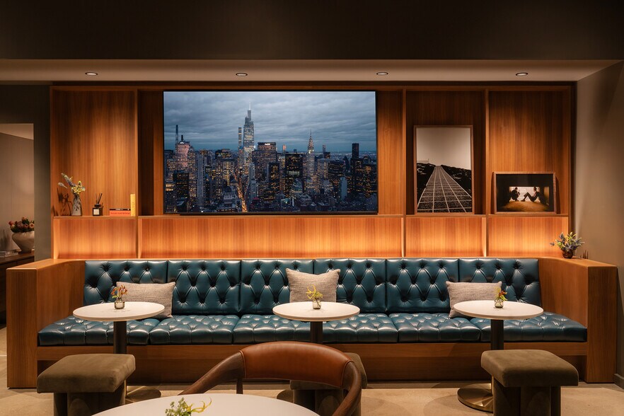 More Photos Of 875 Avenue of the Americas, New York Loft Creative Space For Lease