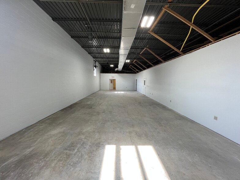 More Photos Of 441 Industrial Dr, North Wales Warehouse For Lease