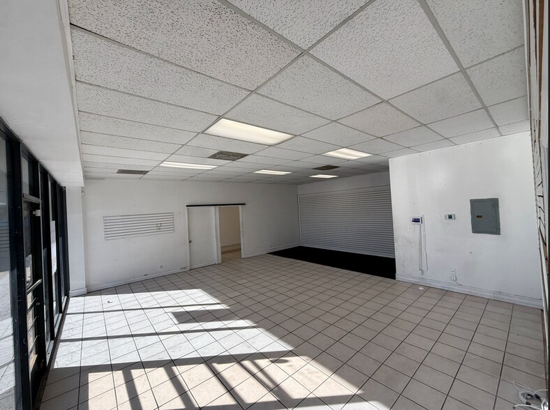 More Photos Of 24017 Narbonne Ave, Lomita Unknown For Lease