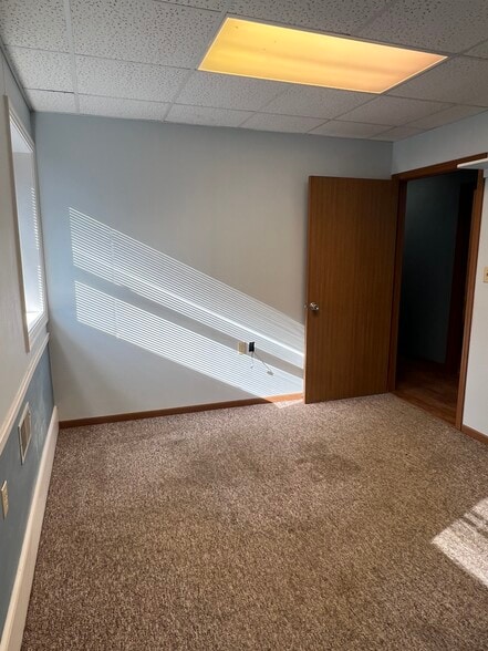 More Photos Of 148 W Pike St, Canonsburg Storefront Retail Office For Lease