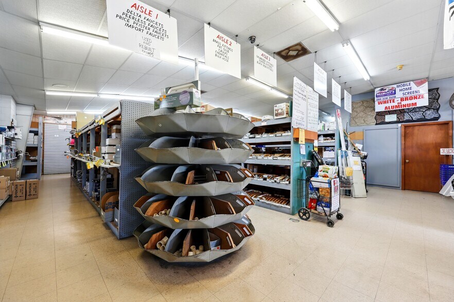 More Photos Of 110 N State Road 19, Palatka Auto Repair For Sale