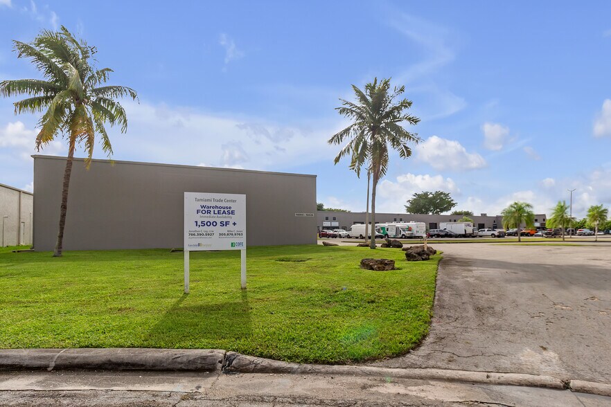 More Photos Of 14000-14048 SW 140th St, Miami Warehouse For Lease