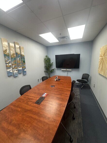 More Photos Of 7053 Rivers Ave, Charleston Office For Sale