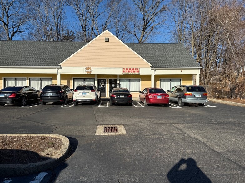 More Photos Of 1496 Boston Post Rd, Milford Storefront Retail Office For Lease