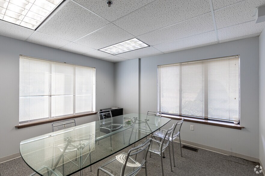 More Photos Of 2 Forest Park Dr, Farmington Unknown For Sale