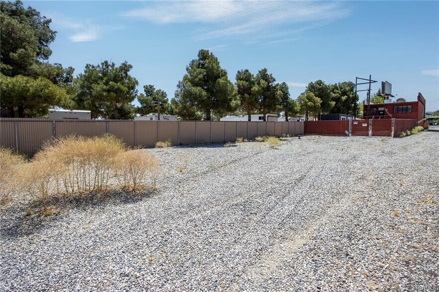 More Photos Of 55386 Twentynine Palms Hwy, Yucca Valley General Retail For Sale