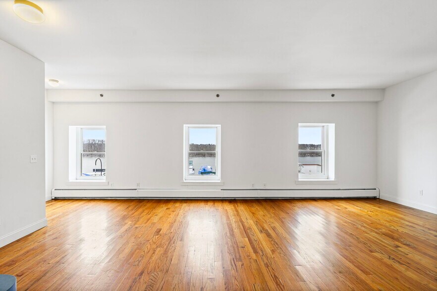 More Photos Of 98 S Main St, Castleton On Hudson Multifamily For Sale
