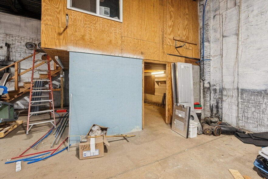 More Photos Of 3605 Salmon St, Philadelphia Industrial For Lease
