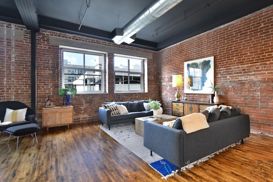 More Photos Of 500-530 Molino St, Los Angeles Office For Sale