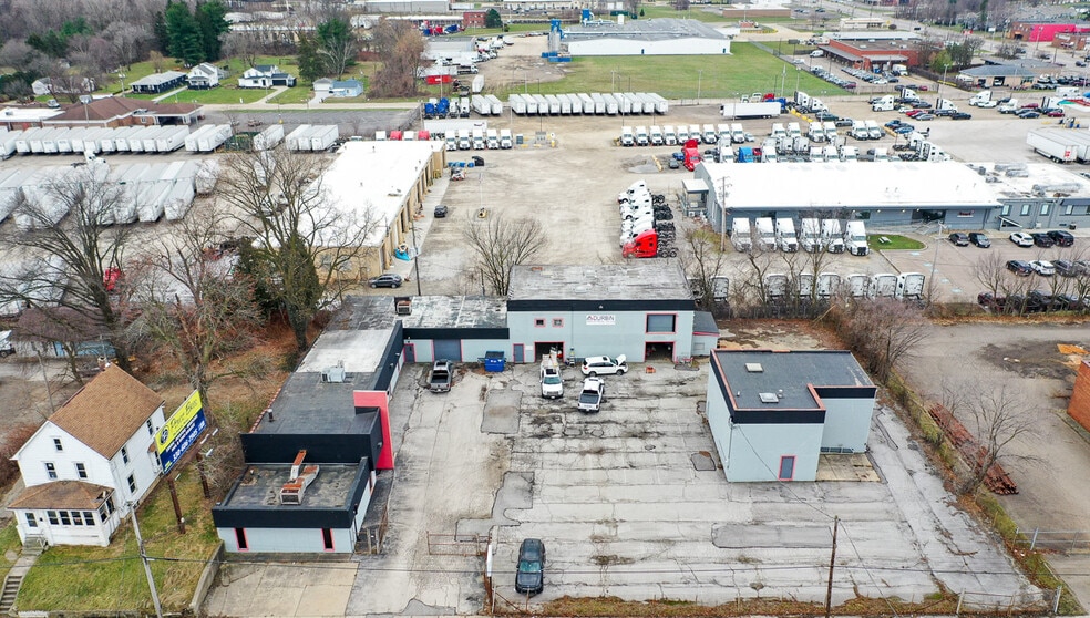 More Photos Of 1050 Triplett Blvd, Akron Warehouse For Sale