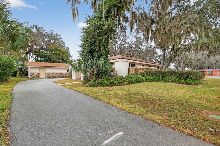 More Photos Of 708 Lee St, Leesburg Office For Lease