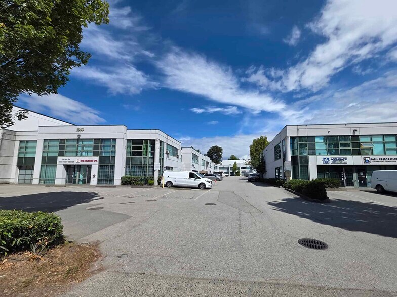 More Photos Of 1083 Kent Ave NE, Vancouver Light Manufacturing For Sale