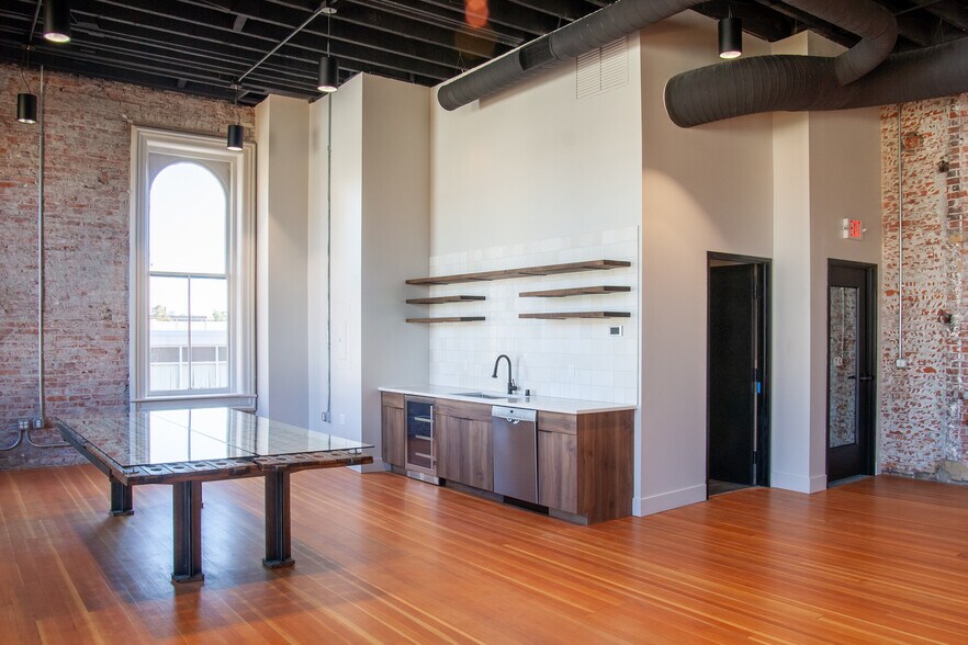 More Photos Of 28 E Main St, Walla Walla Office For Lease