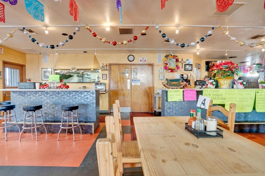 More Photos Of 4525 S Park Ave, Tucson Restaurant For Sale