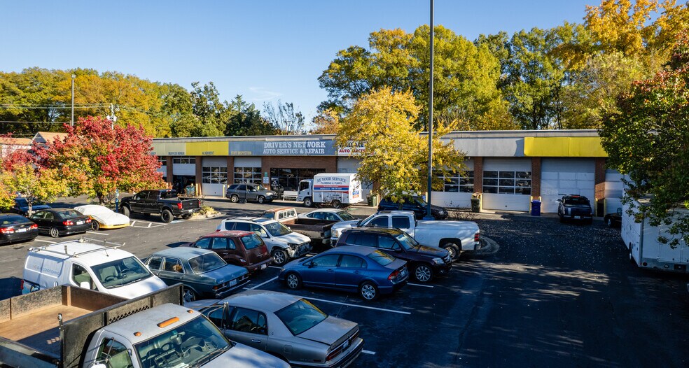 More Photos Of 2813 Hillsborough Rd, Durham Auto Repair For Lease