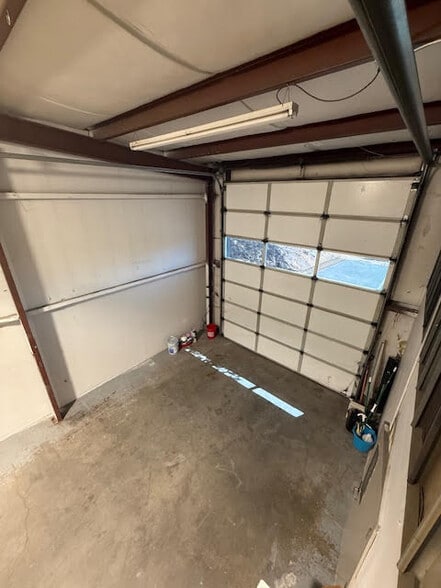 More Photos Of 1420 NE 1st St, Bend Warehouse For Lease