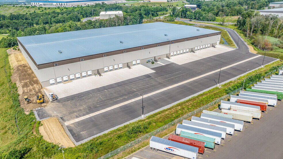 More Photos Of 555 Research Drive, Pittston Township Warehouse For Lease