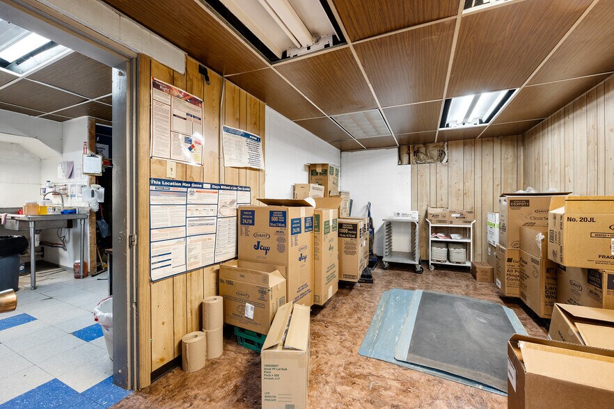 More Photos Of 322 CO-96, Sheridan Lake Auto Repair For Sale