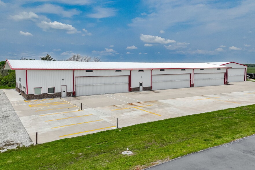 More Photos Of 7015 S 143rd St E, Derby Airplane Hangar For Sale