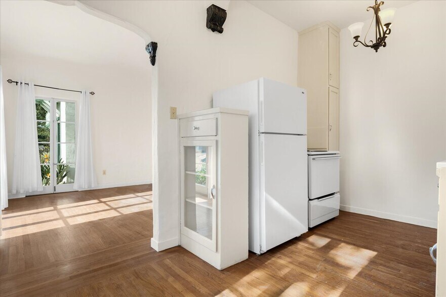 More Photos Of 15 Hawthorne Way, San Jose Apartments For Sale