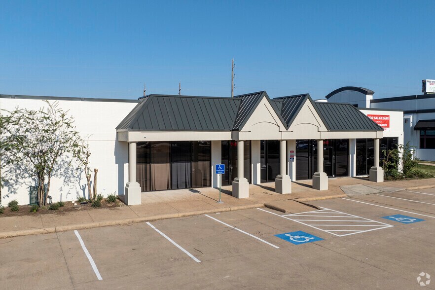 More Photos Of 7440 Cypress Creek Pky, Houston Storefront Retail Office For Sale