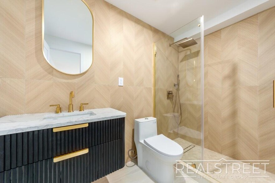 More Photos Of 110 McKibben St, Brooklyn Apartments For Sale