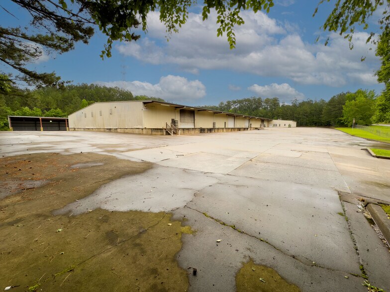 More Photos Of 1695 Buford Hwy, Duluth Warehouse For Sale