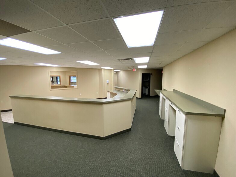 More Photos Of 3370 E Jolly Rd, Lansing Office Residential For Sale