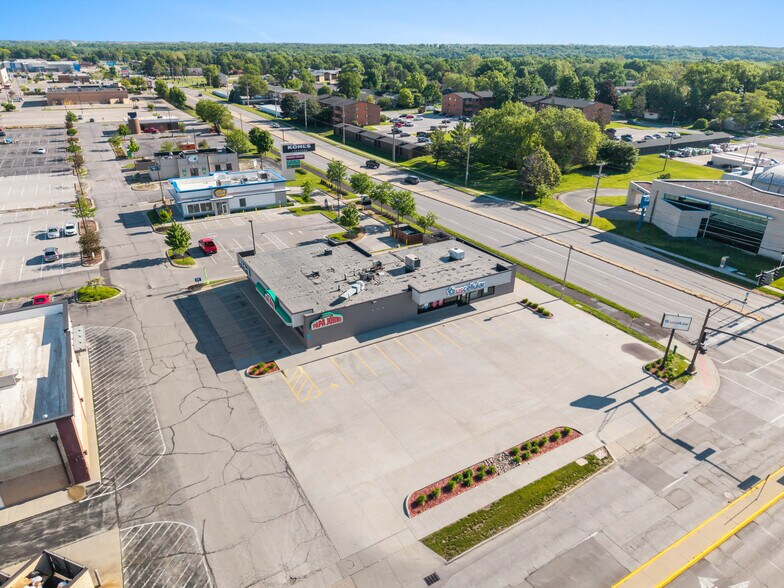 More Photos Of 705-711 24th St, Ames General Retail For Lease