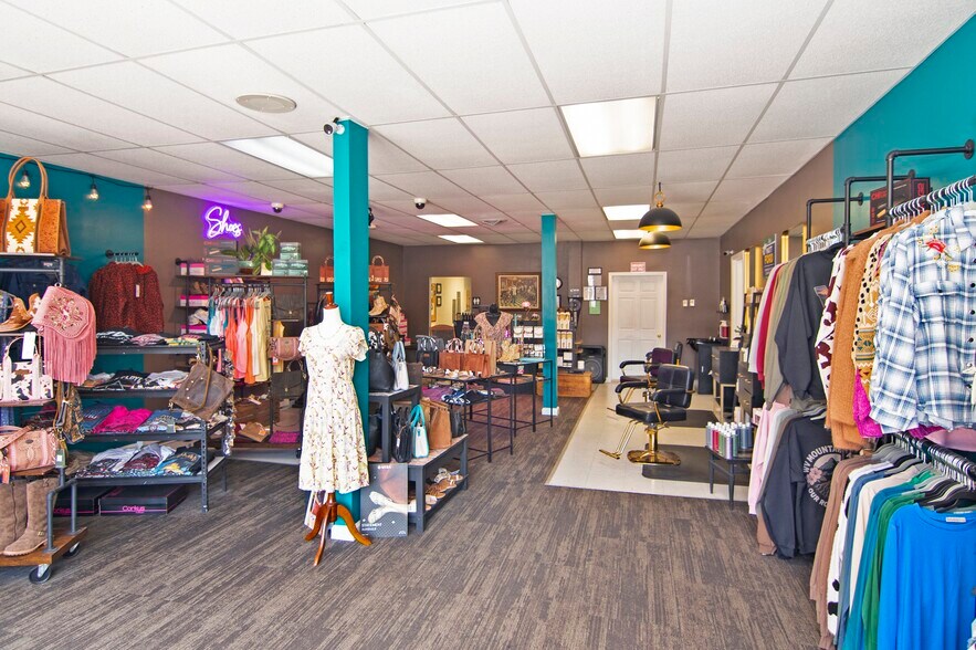 More Photos Of 439 Main Street, Rainelle Storefront Retail Residential For Sale